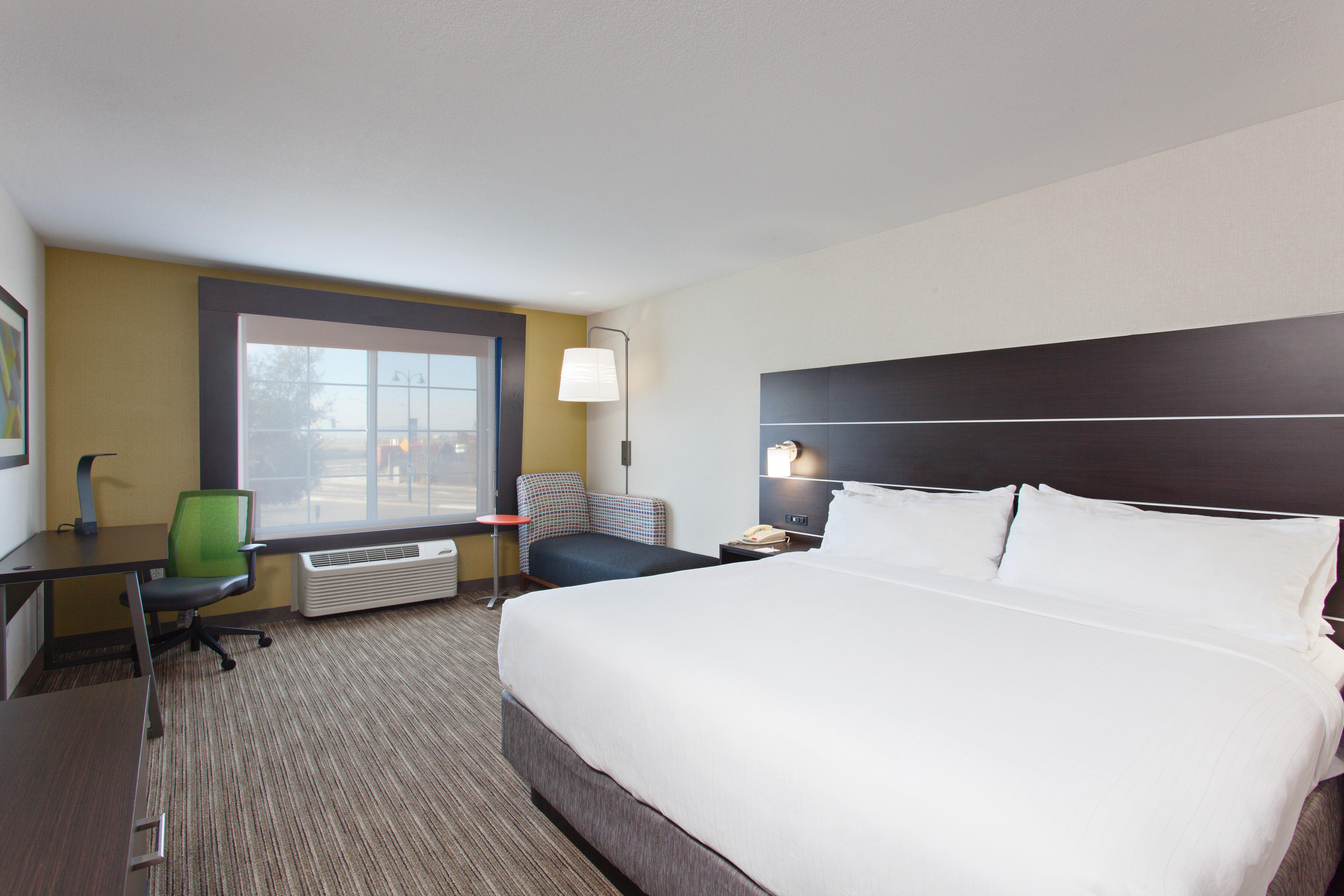 Holiday Inn Express & Suites Oakland - Airport By Ihg Exterior foto